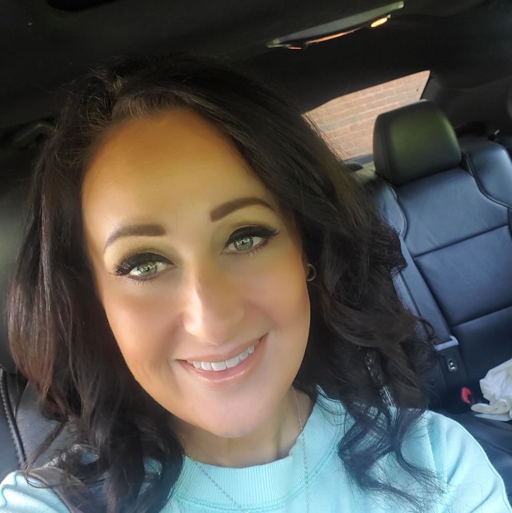 Meet your Posher, Sarah j